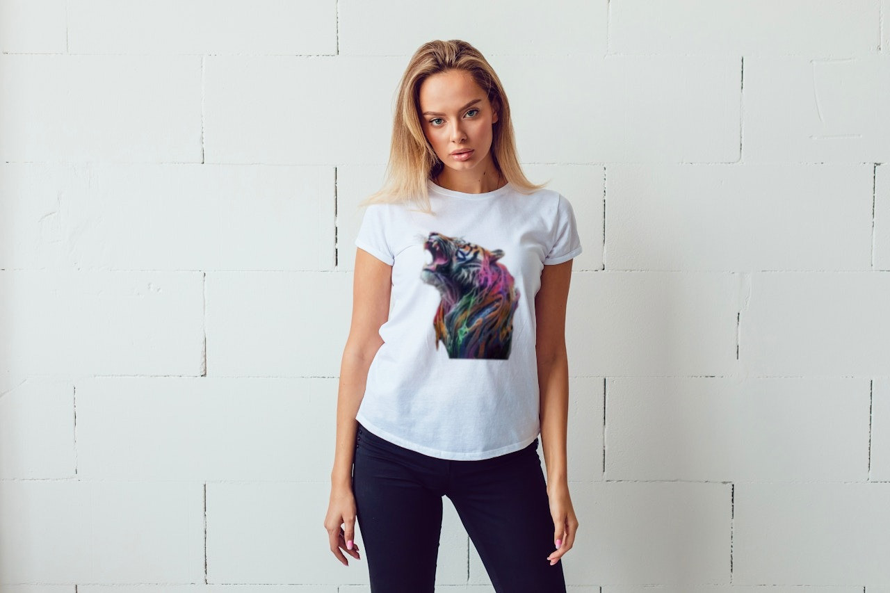Woman Round Neck T-Shirt
